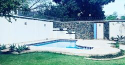 Alquilo Fina Residencia en Villa Morra