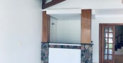 Alquilo Fina Residencia en Villa Morra
