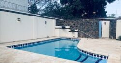 Alquilo Fina Residencia en Villa Morra