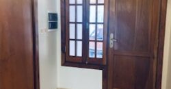 Alquilo Fina Residencia en Villa Morra