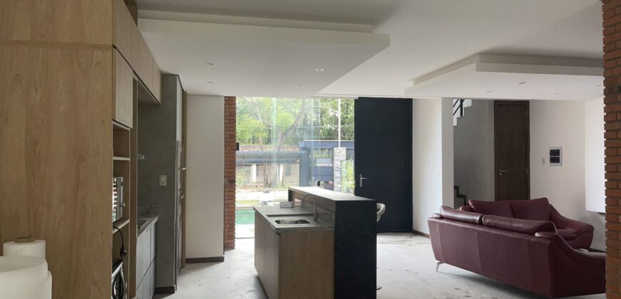 VENDO MODERNO DUPLEX, EN SAN BERNARDINO