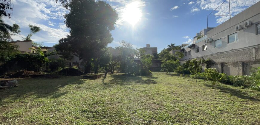 VENDO TERRENO, en Barrio  Ycua Sati